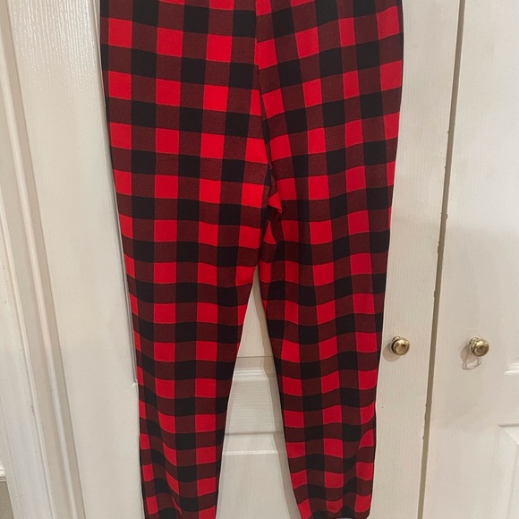 Black and red check lounge pant.  Gray waistband - Picture 6 of 9
